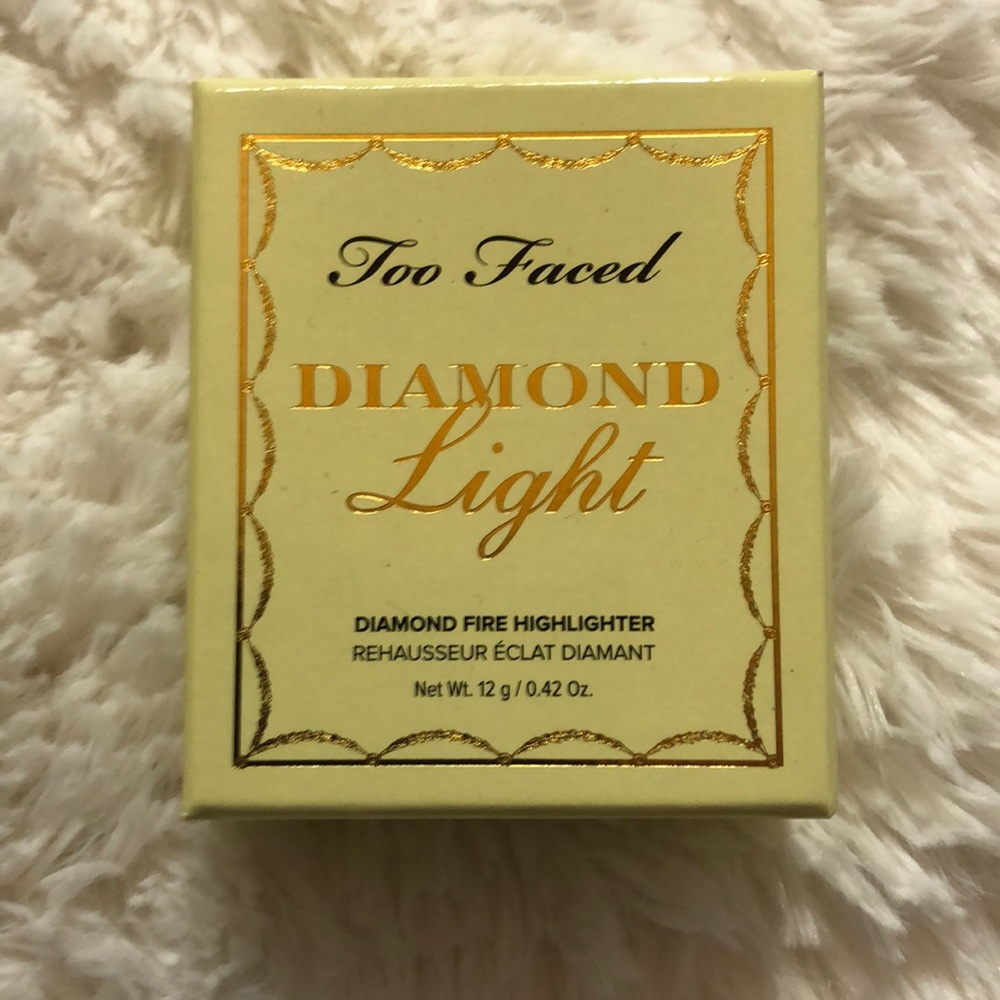Too faced diamond light